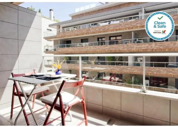 Parque Nacoes / Jardins Cristo Rei Apartmán